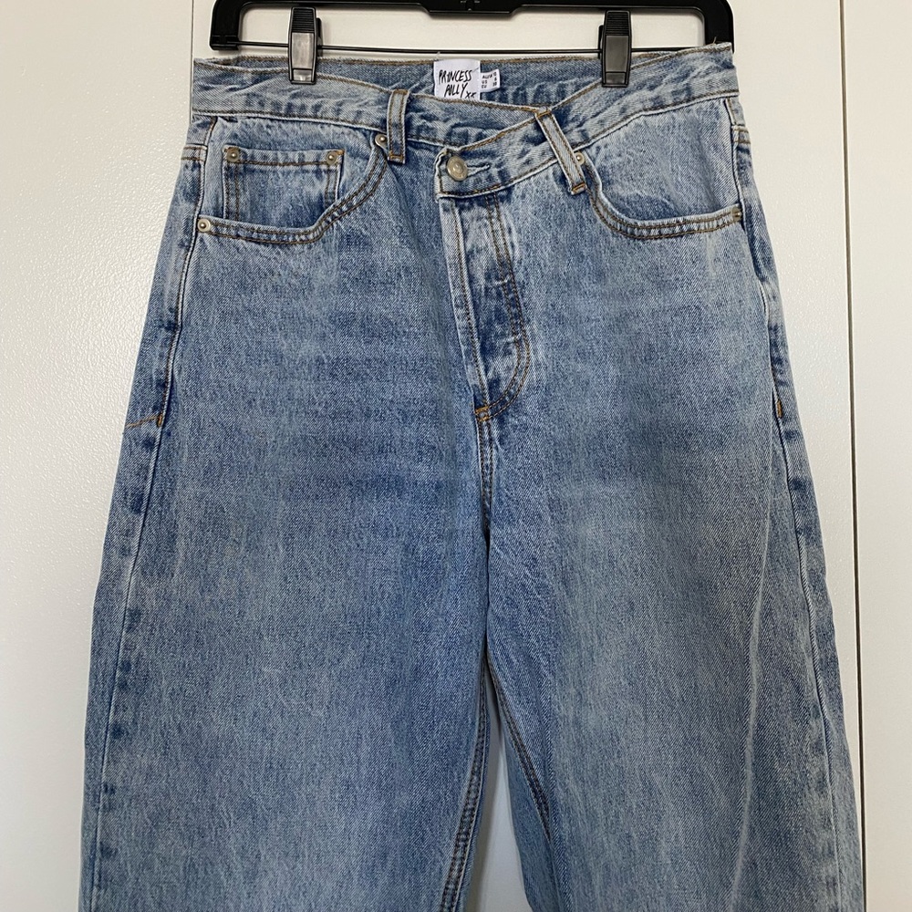 Holly Asymmetrical wide leg jeans